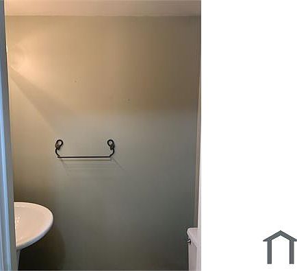 3rd image of 4624 Mews Dr