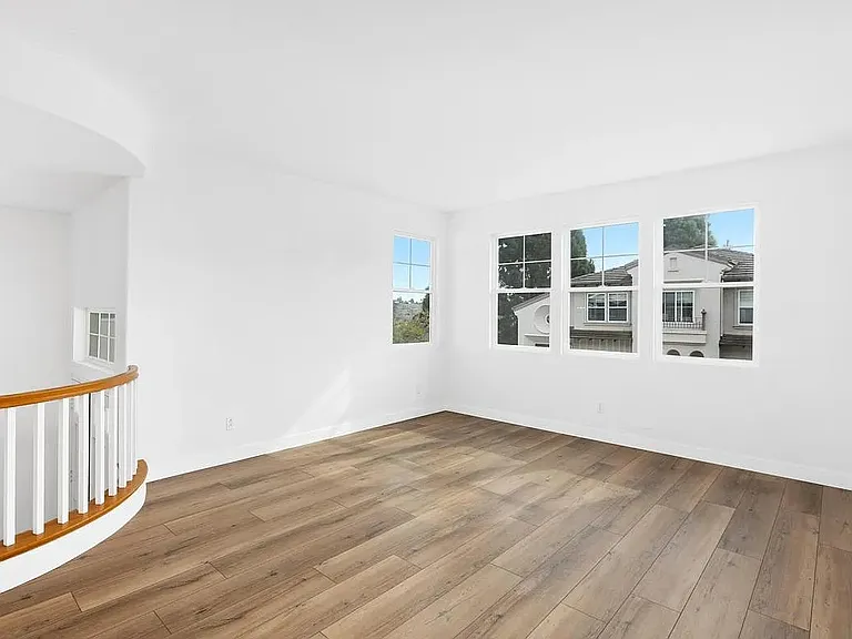 2738 Carriagedale Row — Photo 6