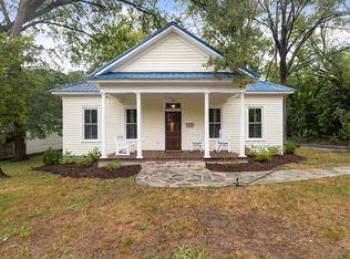 915 S 3rd St, Sanford, NC 27330