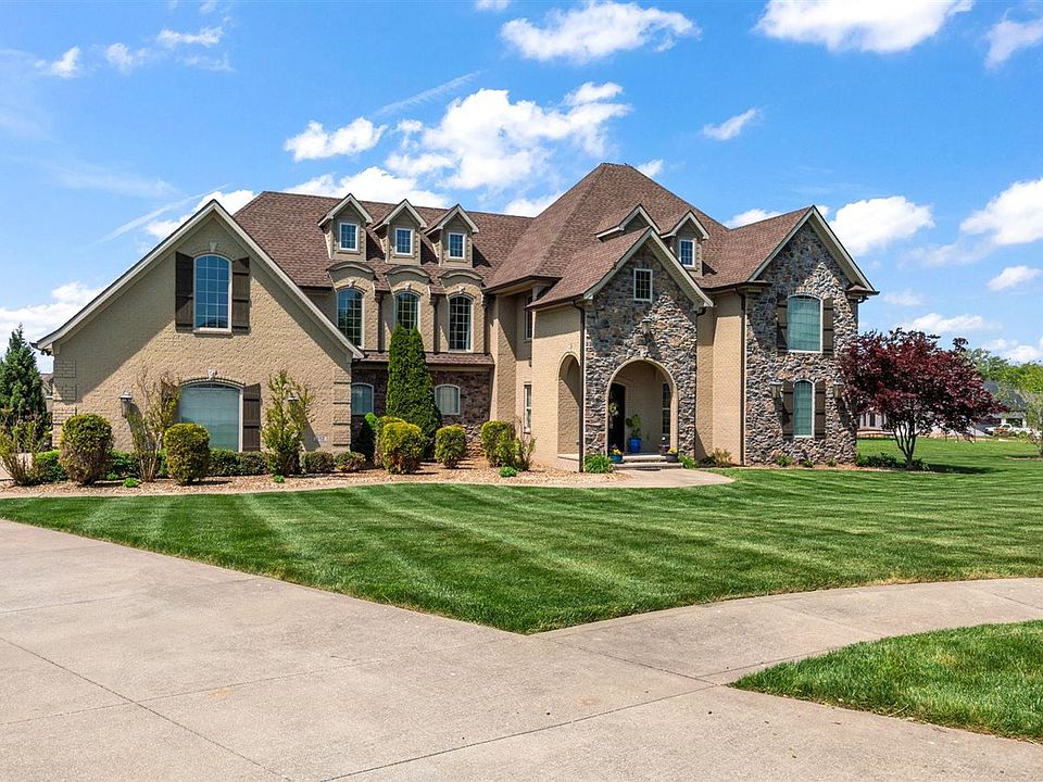 1st image of 312 Sierra Nevada Way