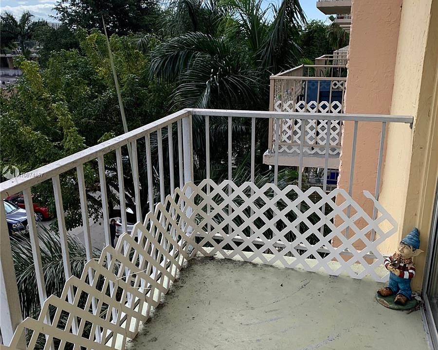 1st image of 4550 NW 9th St APT 416E