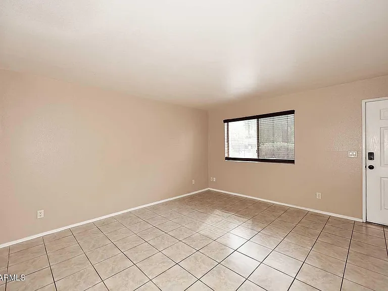 303 N Miller Rd #1007 — Photo 8