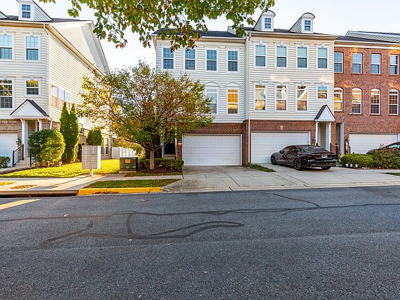3rd image of 8317 Gibbs Way