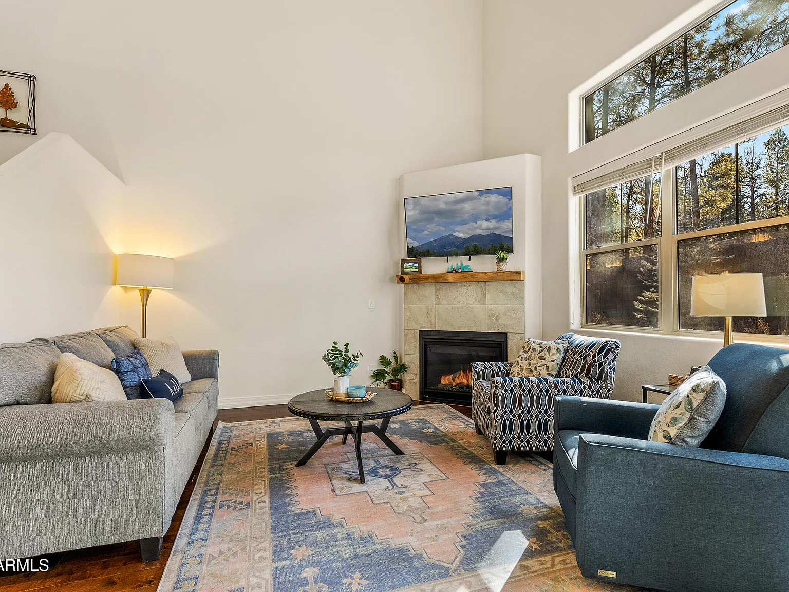 4 bed, 2316 sqft, $4,000 — Photo 3