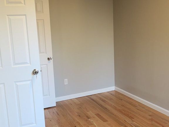 5th image of 326 Roebling St APT 1C