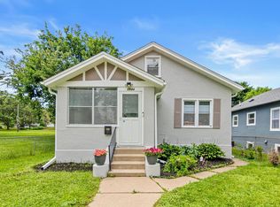 3944 Clinton Ave, Minneapolis, MN 55409