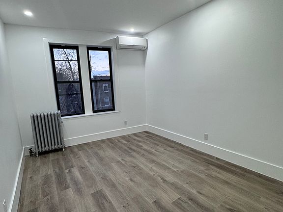 2nd image of 4910 Fort Hamilton Pkwy #3A