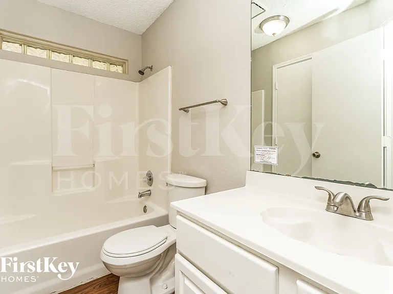 606 Plainview Dr — Photo 15