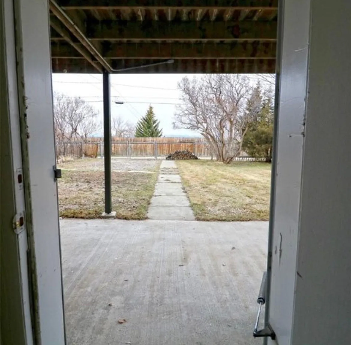 1114 Knight St — Photo 3