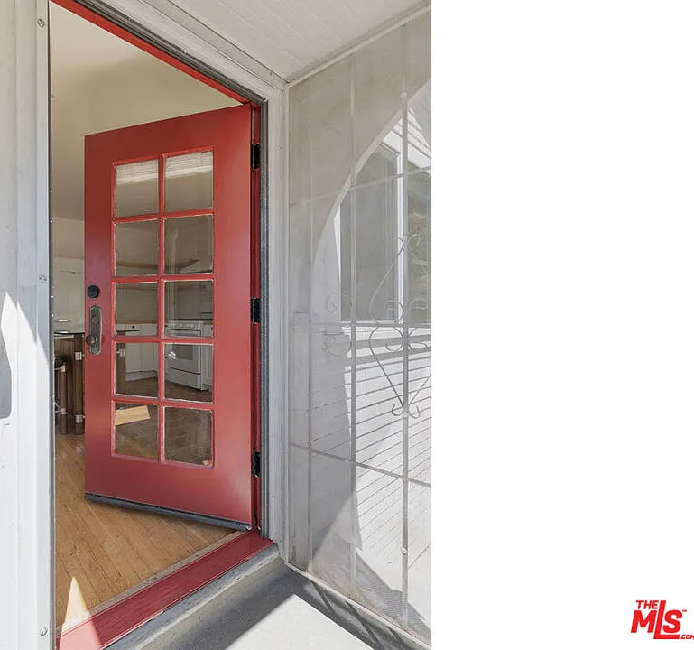 1 bed, 1.5 bath, 900 sqft, $3,395 — Photo 2
