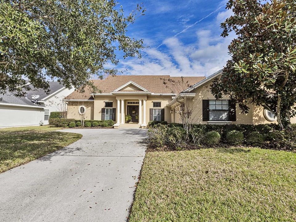 1st image of 922 Eagle Point Dr