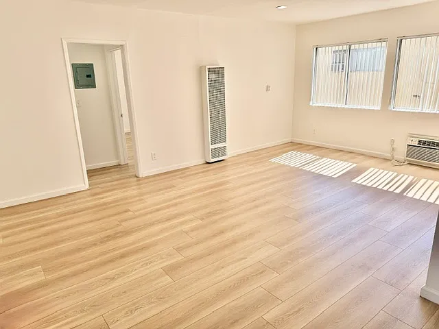 Lindley Garden Apartments — Photo 8