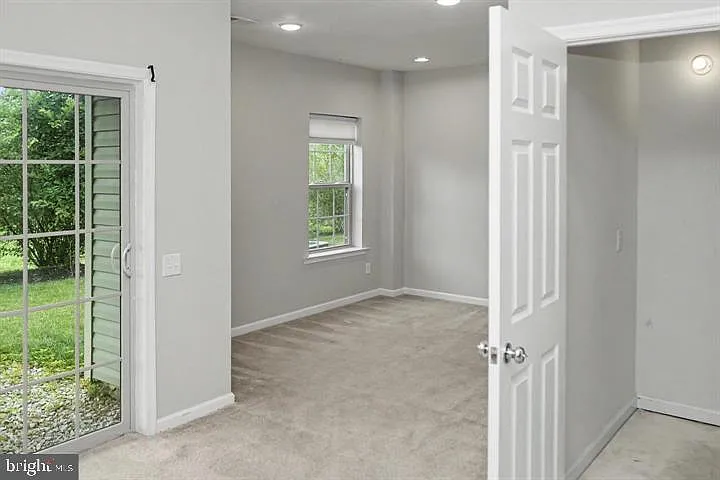 49 Locks Farm Ln — Photo 38