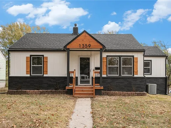 1359 S Pearl St, Independence, MO 64055