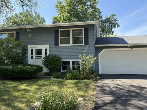 1625 Sycamore Ln, Aurora, IL 60504