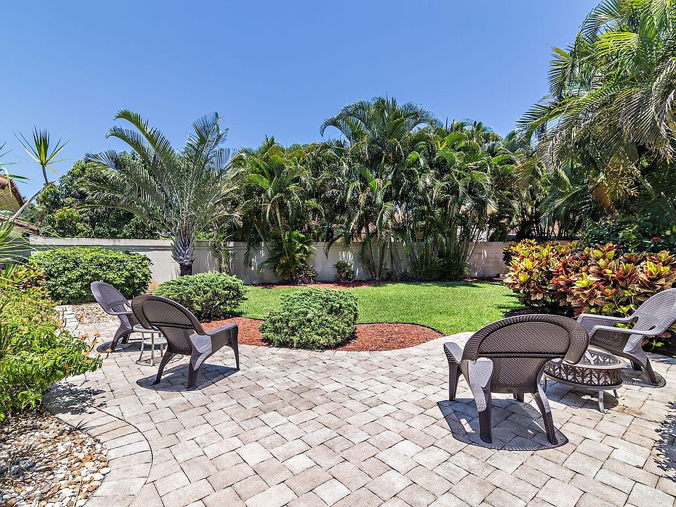 1st image of 2570 Iroquois Cir