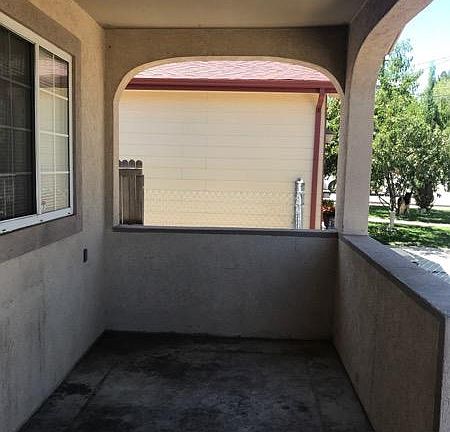 3rd image of 1770 W Pacific Pl