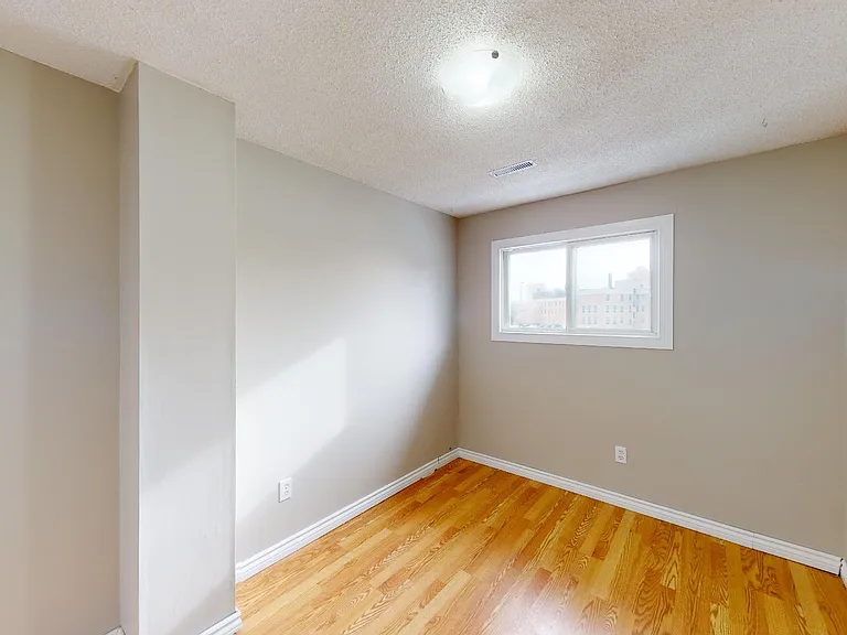 320 Westminster Ave #48 — Photo 14