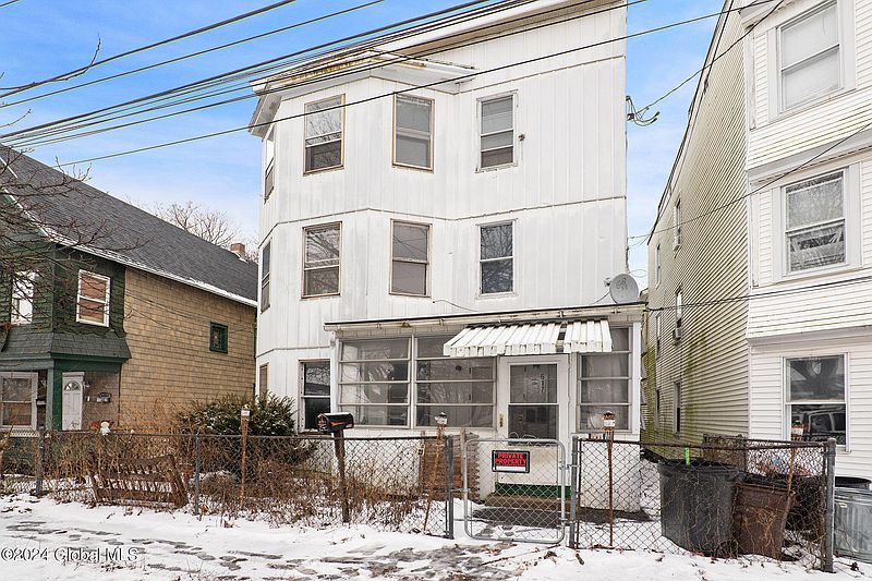 2nd image of 617 Bluff Avenue