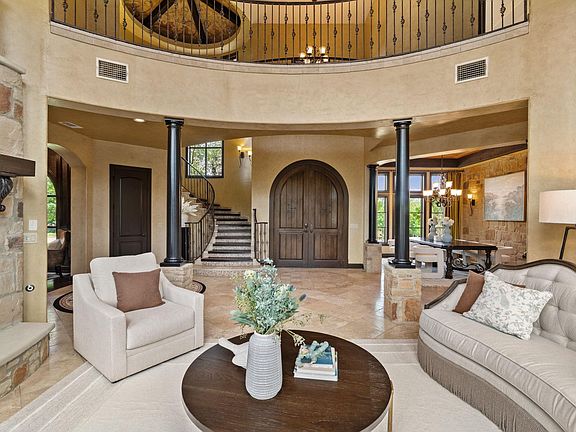 3rd image of 206 Bella Cima Dr