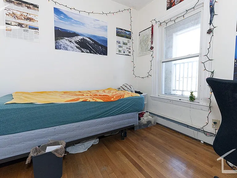 69 Ashford St #2 — Photo 4