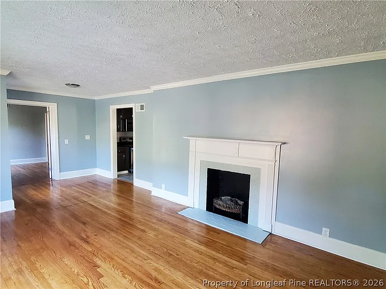 1015 Brook St — Photo 6