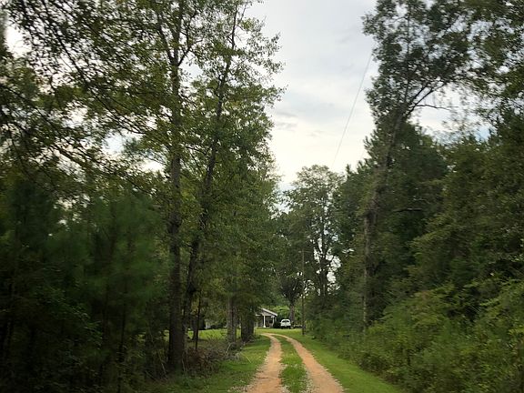 3rd image of 26 Sunshine Ln