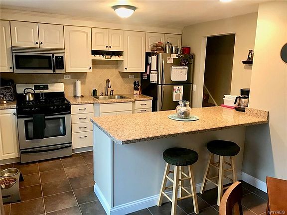 4th image of 22 Cannas Ct