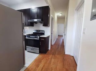 8271 164th Pl, Jamaica, NY 11432