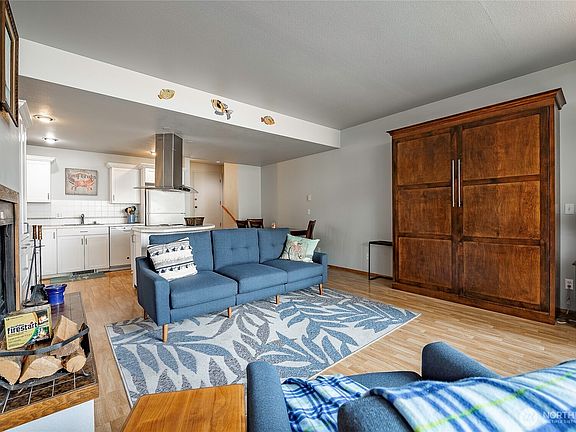 3rd image of 7806 Birch Bay Dr #1007