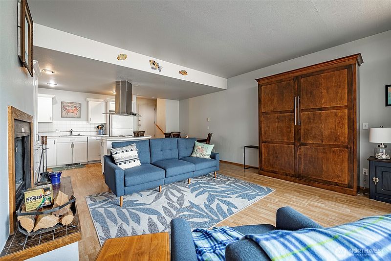 3rd image of 7806 Birch Bay Dr #1007