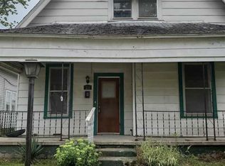 24 W Eberwine Ave, Vincennes, IN 47591