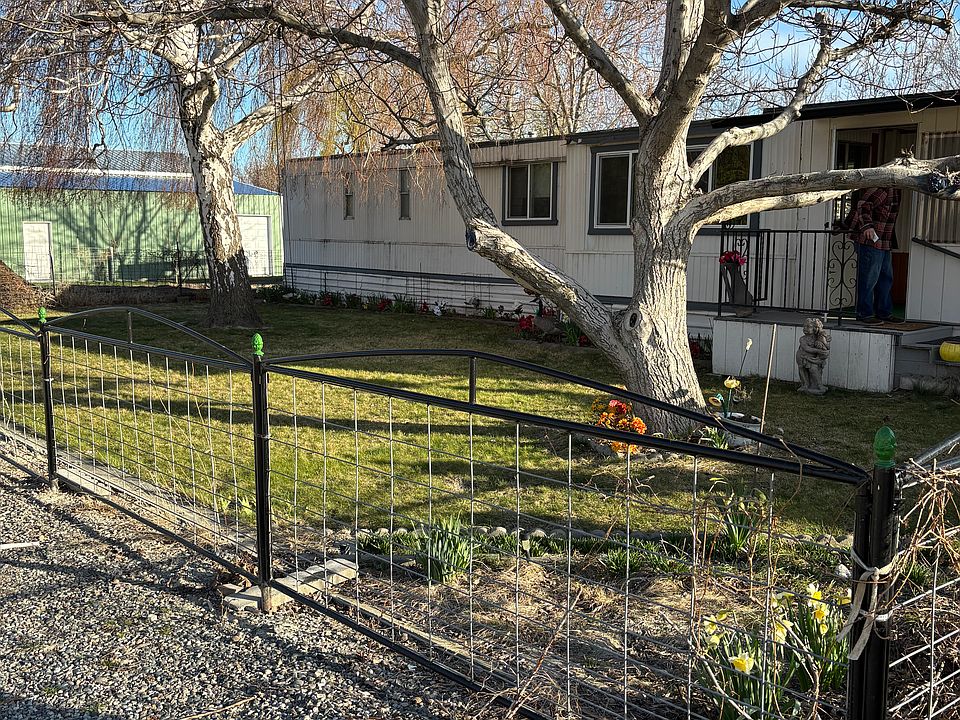 1st image of 3313B S Vancouver St