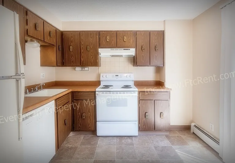 1707-1721 E 16th St — Photo 6