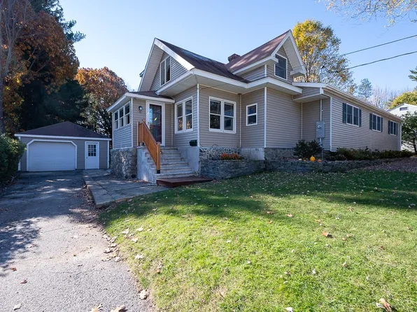33 Brigham Rd, Worcester, MA 01609