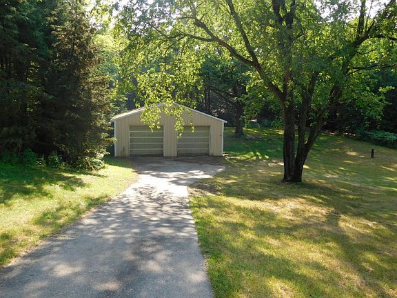 4th image of 9299 Pine Island Dr