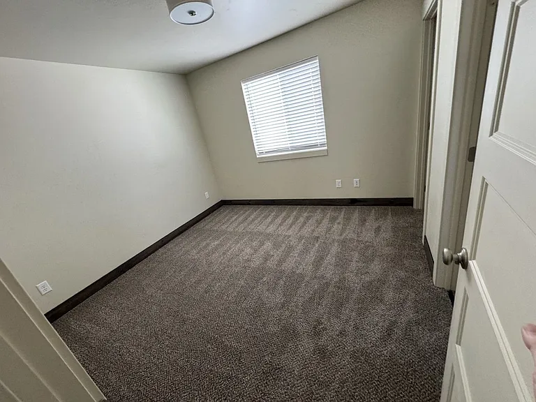 173 Jewel Basin Ct — Photo 12