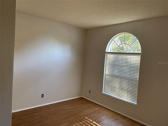 5th image of 11506 Wellman Dr