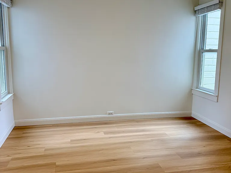 383 Paris St — Photo 16