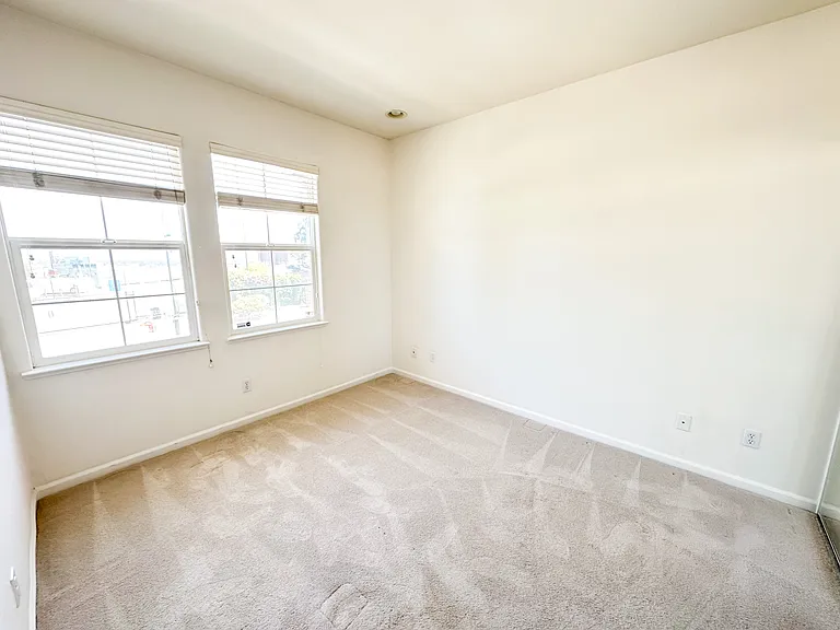 538 Altino Blvd — Photo 10