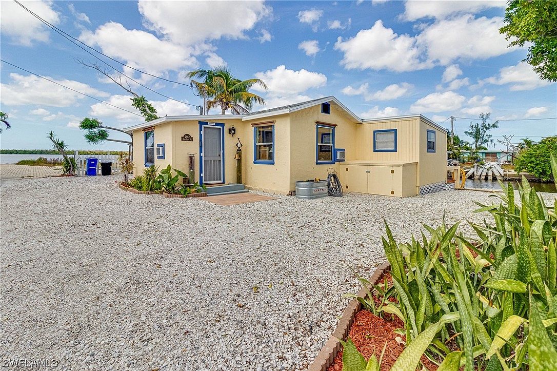 2662 Coco Plum Dr, Matlacha, FL 33993 MLS 223064165 Zillow