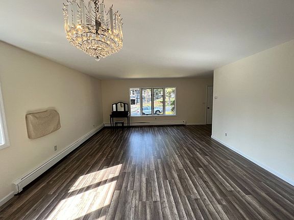 4th image of 1 Agnes St