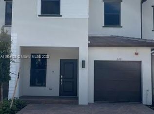 249 SW 159th Way #249, Hollywood, FL 33027