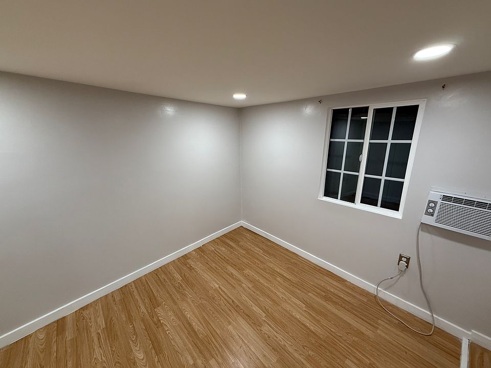 1st image of 1-12426 S Vermont Ave APT 1