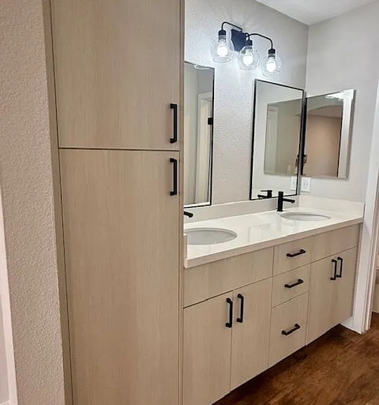 7660 Beverly Blvd #324 — Photo 3