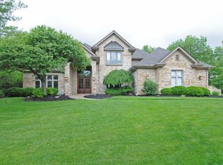 220 Heatherwoode Cir, Springboro, OH 45066