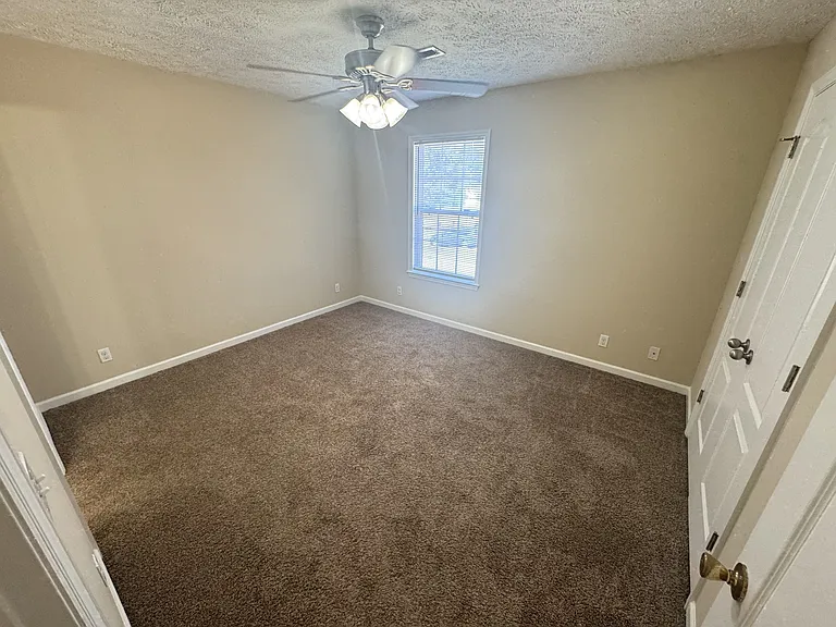 814 Sevier St — Photo 8