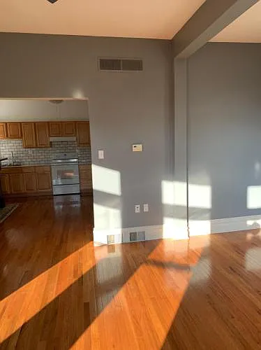 1201 Buena Vista St #3 — Photo 4