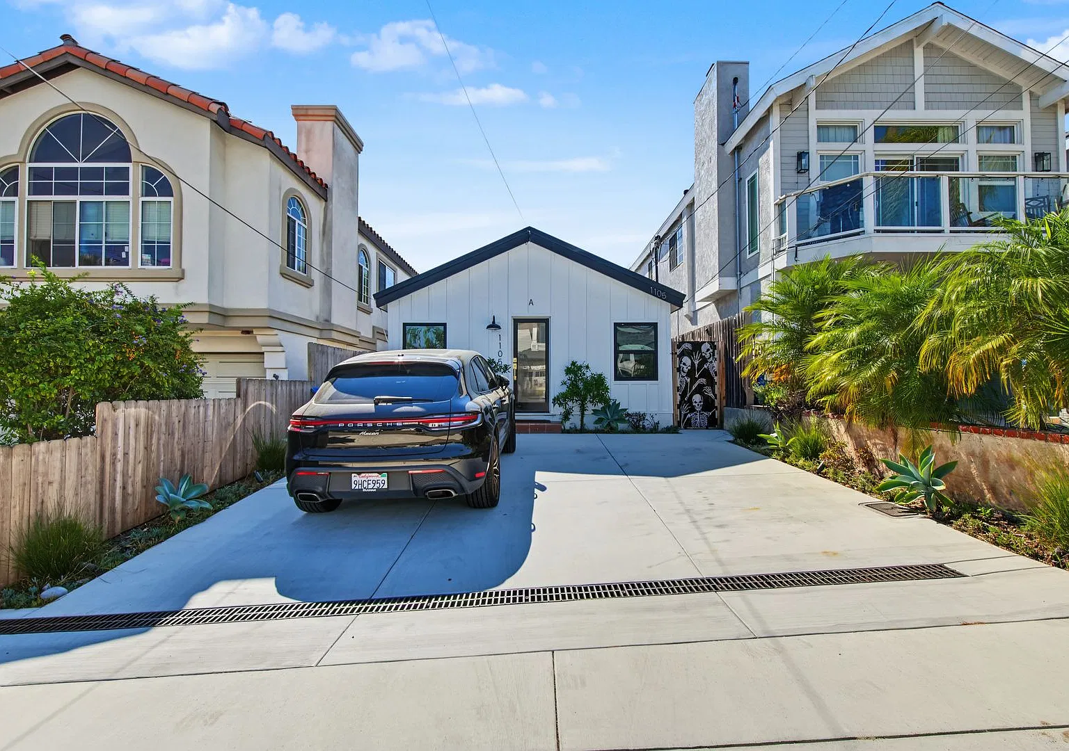Coastal Living! Remodeled 2BR Redondo Beach Home Near Hermos — Photo 1