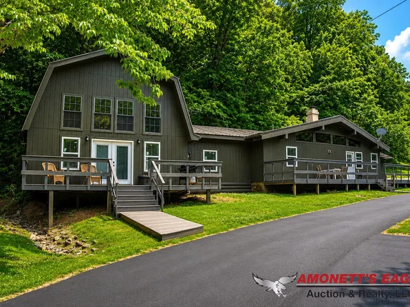 3 Horse Creek Ln, Celina, TN 38551
